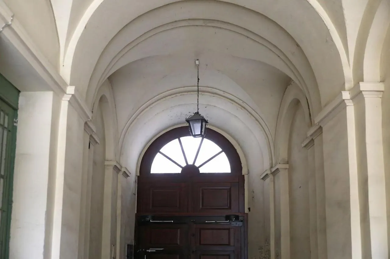 Budapest Central Apartman 3 Bdr, 2 Bath+3A/C+Free Parking+Quite location